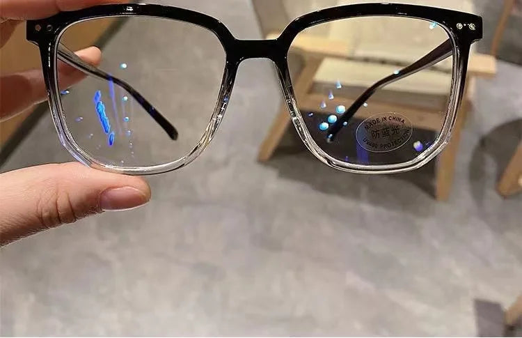 משקפי אור כחול RETINA LINE | מסגרת מרובעת במראה רטרו