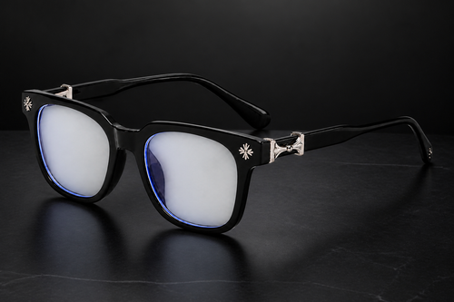 משקפי אור כחול Retina CLASSIC בצילום מוצר יוקרתי